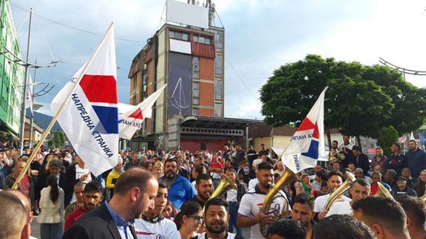 Не смирују се узавреле политичке страсти у Сурдулици, уочи новог круга гласања: Одмеравају снаге на мрежама